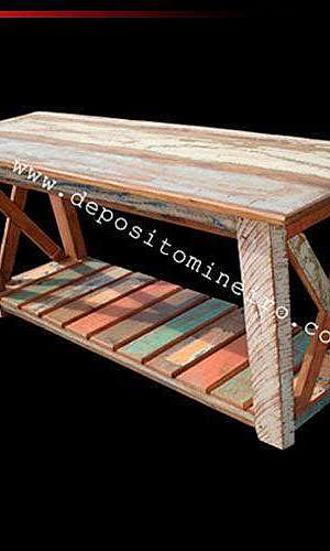 Aparador rústico de madeira Aparador rústico de madeira